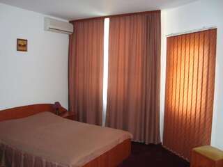 Отель Hotel Lotus Арад Двухместный номер с 1 кроватью или 2 отдельными кроватями-22
